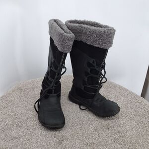 UGG Torrey Sz 8 Suede Leather Winter Boots